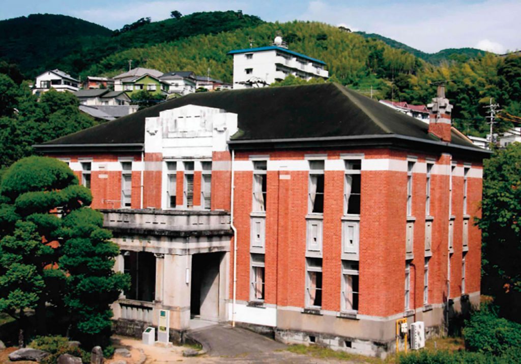 写真：長崎大学瓊林会館